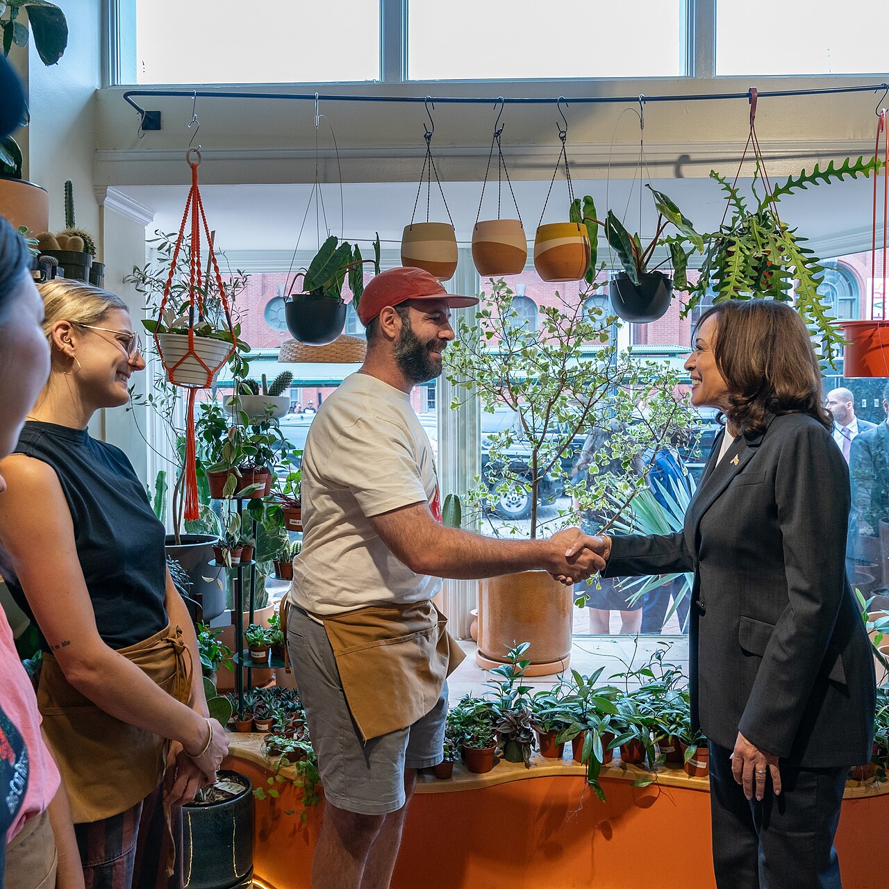 521d0213-845e-41cf-87e0-5e054817452d.jpg