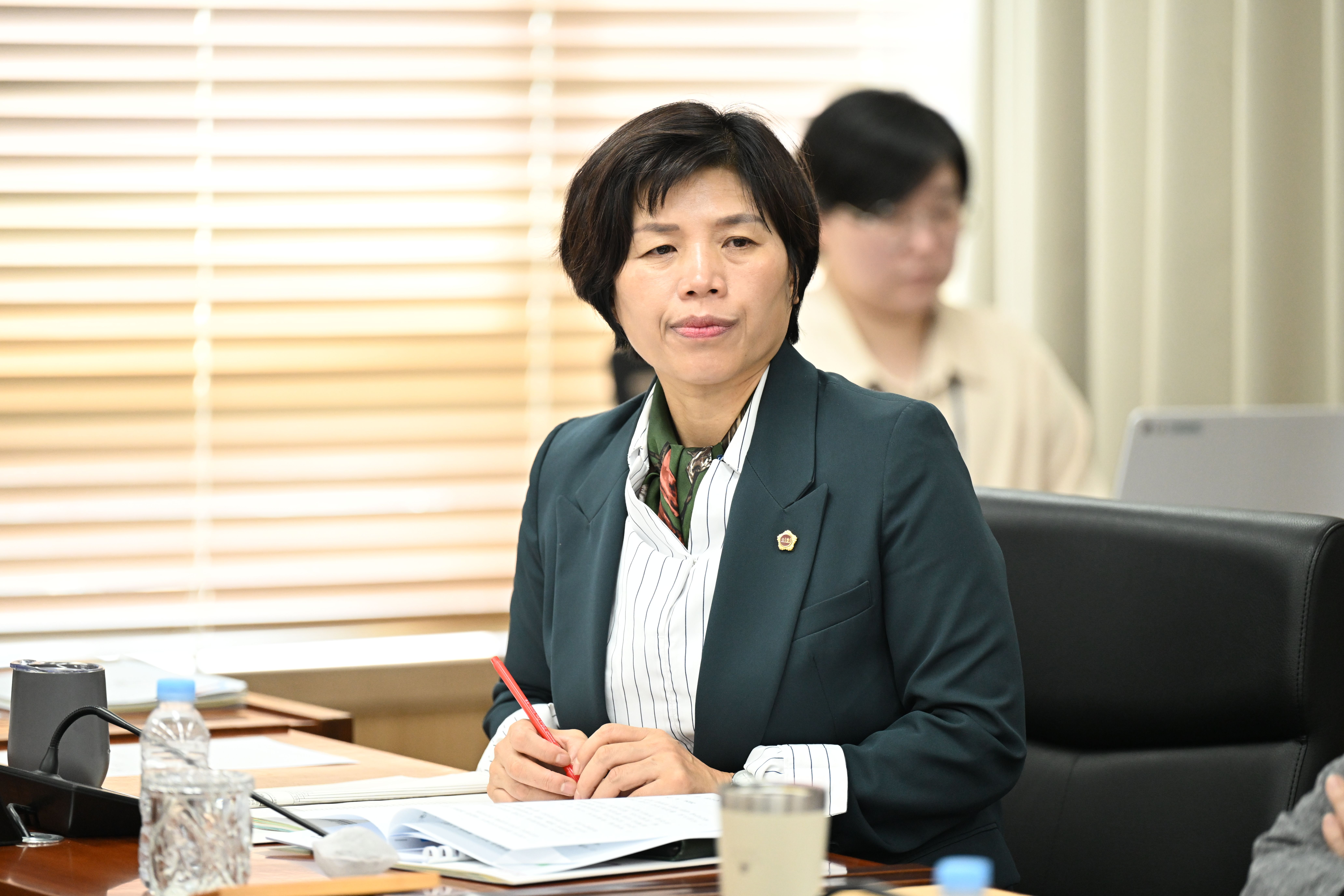 1bc627e9-8dce-4fa1-8d2f-2871dc5c51fd.jpg