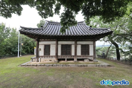 9fc99b1a-b370-49e9-b426-2bbd2b806d6e.jpg